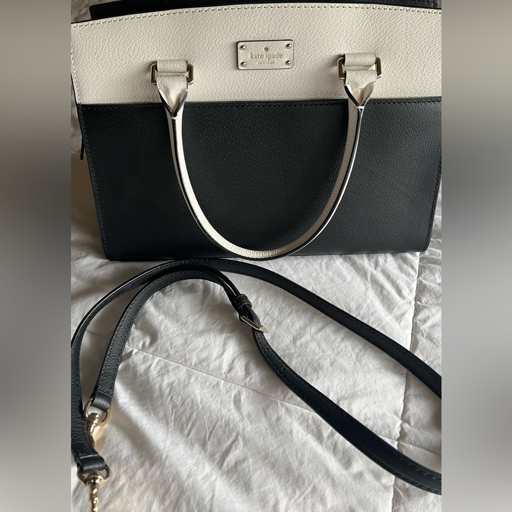 Kate spade black/white purse